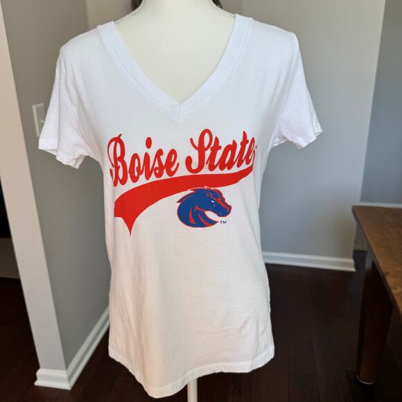 BOISE STATE T-Shirt Womens Medium White V-Neck Collegiate - Picture 2 of 8